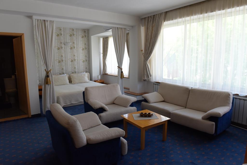 Hotel Residence Inn Скопье Экстерьер фото