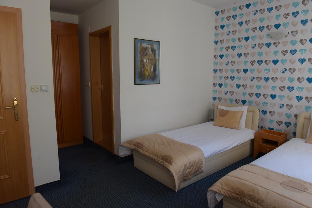 Hotel Residence Inn Скопье Экстерьер фото