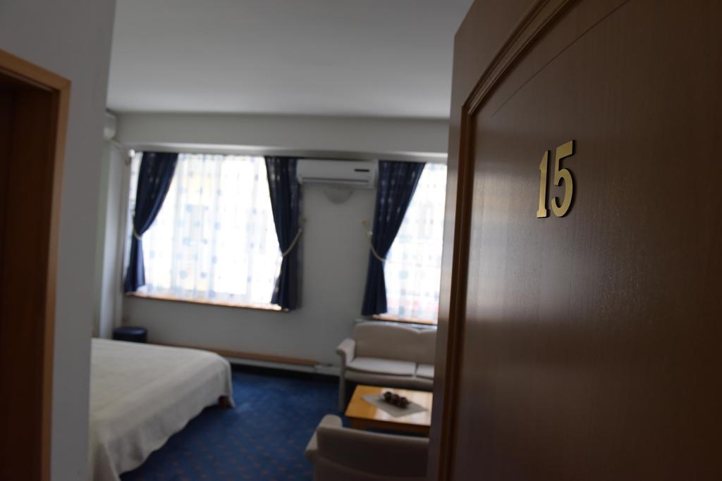 Hotel Residence Inn Скопье Экстерьер фото